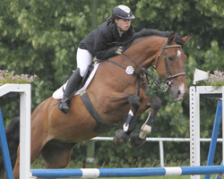 Das offene A-Stilspringen gewann Anna-Lena Finck (Zehlendorf) auf Lord Dacarpo.